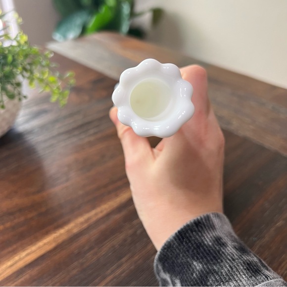 Fenton Agave Cactus Bud Swung Vase footed white milk glass Desert style - Picture 5 of 8